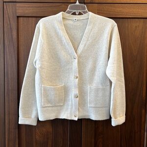 Uniqlo Cozy V-Neck Button Cardigan Sweater - Cream Size 160 - adult small